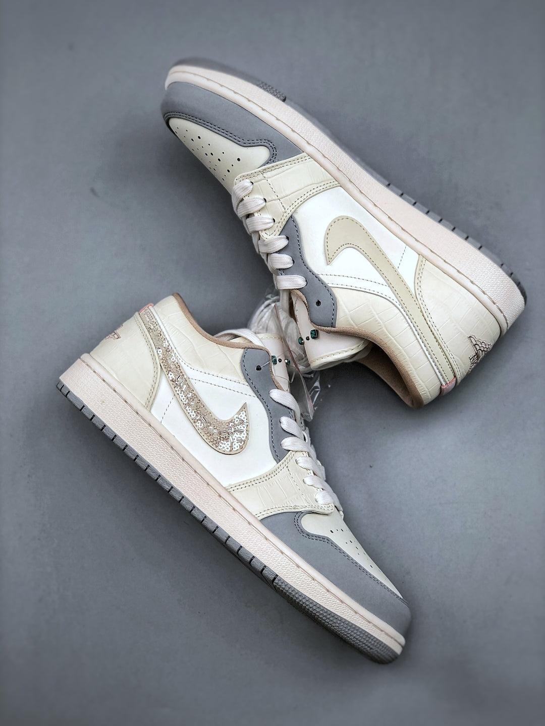 Nike Air Jordan 1 Low AJ1 乔1 闪钻白裂纹  低帮复古文化休闲运动板鞋